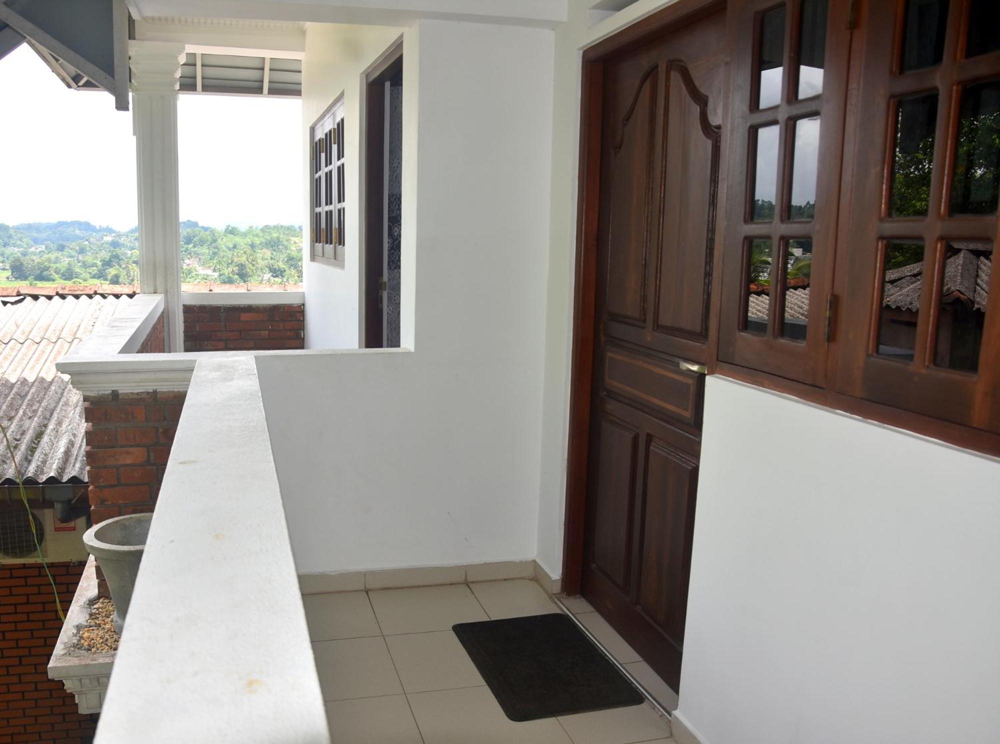 Hotel Rathna Gems Halt Ratnapura Exterior foto