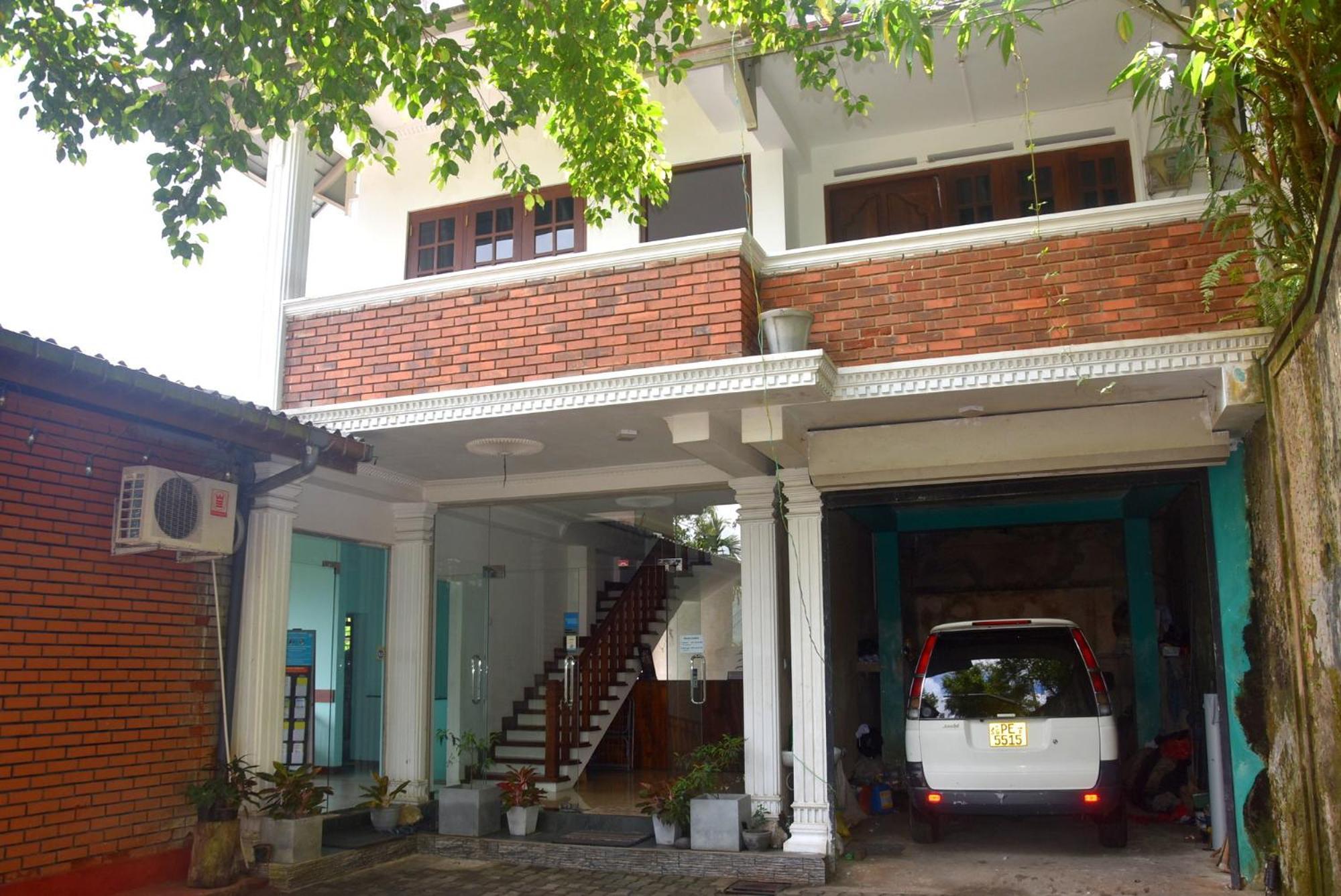 Hotel Rathna Gems Halt Ratnapura Exterior foto