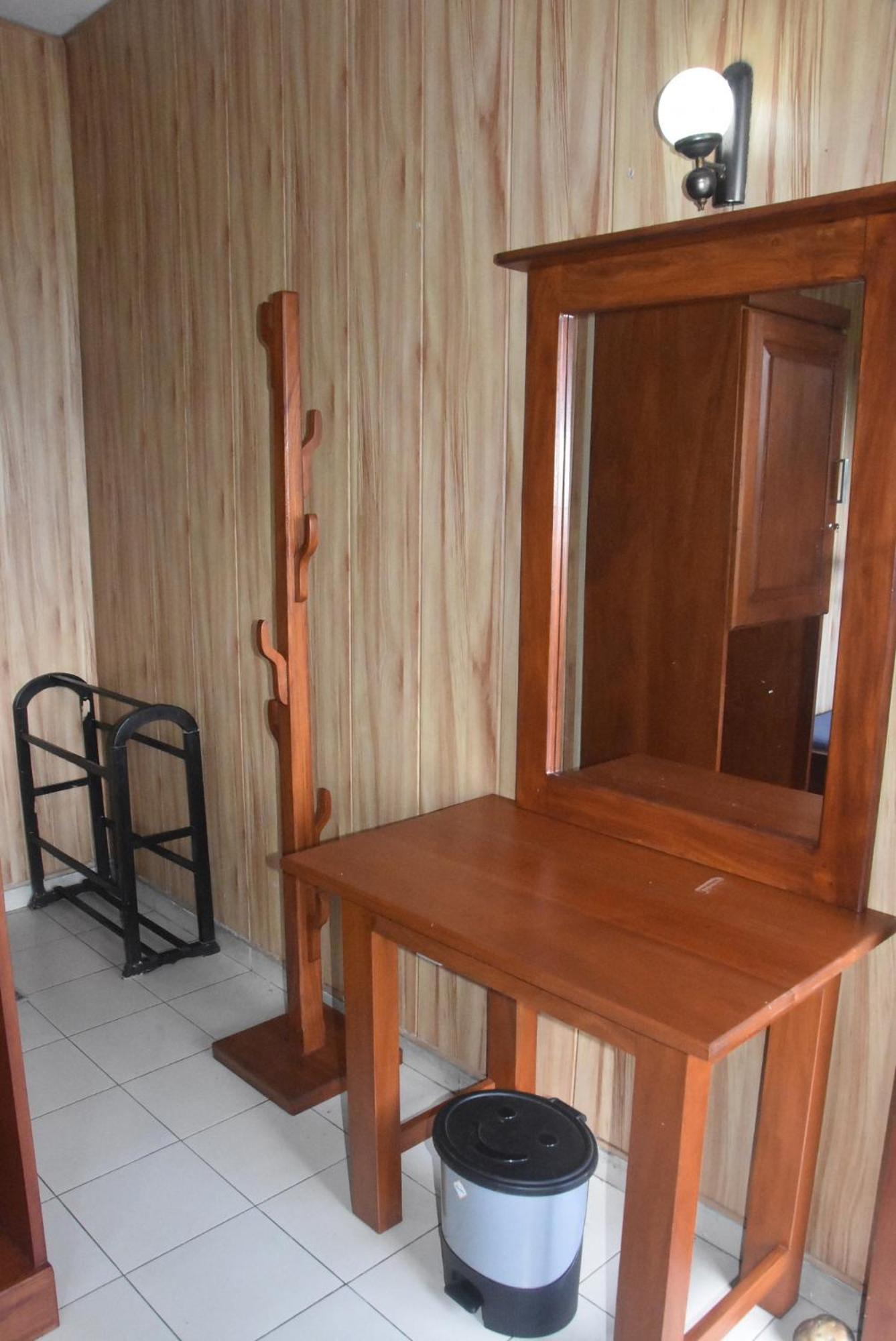 Hotel Rathna Gems Halt Ratnapura Exterior foto