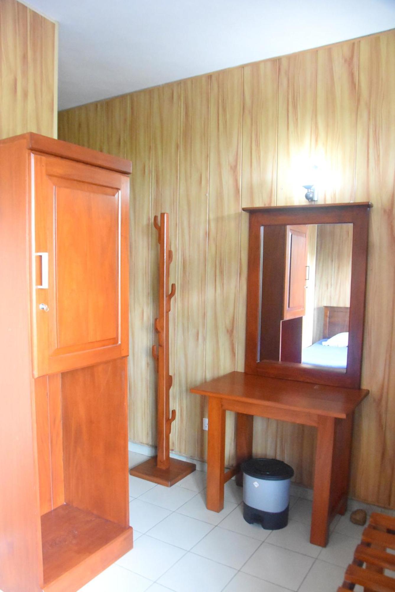 Hotel Rathna Gems Halt Ratnapura Exterior foto