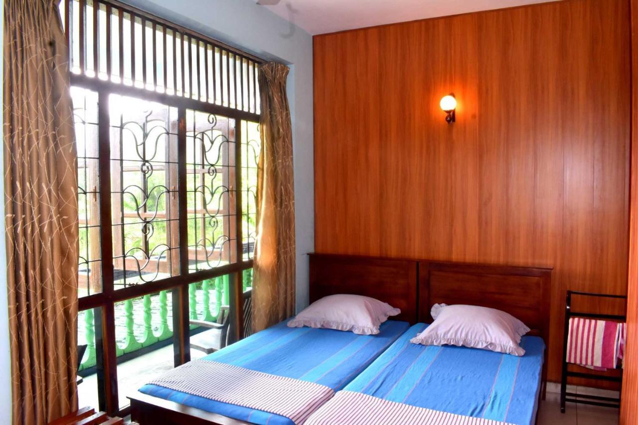Hotel Rathna Gems Halt Ratnapura Exterior foto