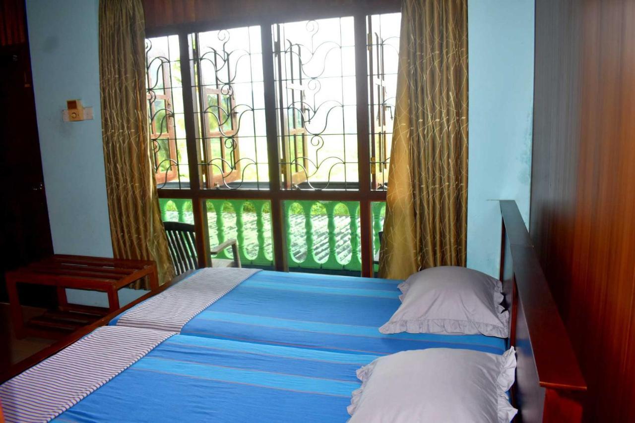 Hotel Rathna Gems Halt Ratnapura Exterior foto