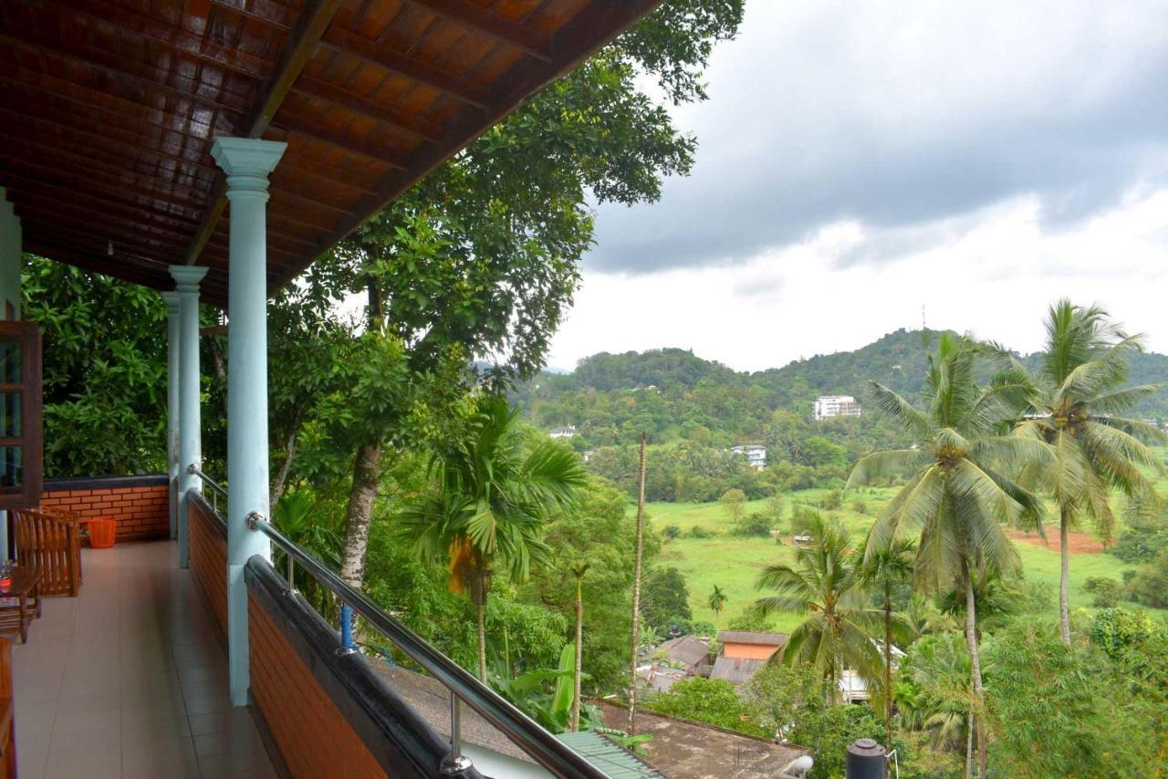 Hotel Rathna Gems Halt Ratnapura Exterior foto