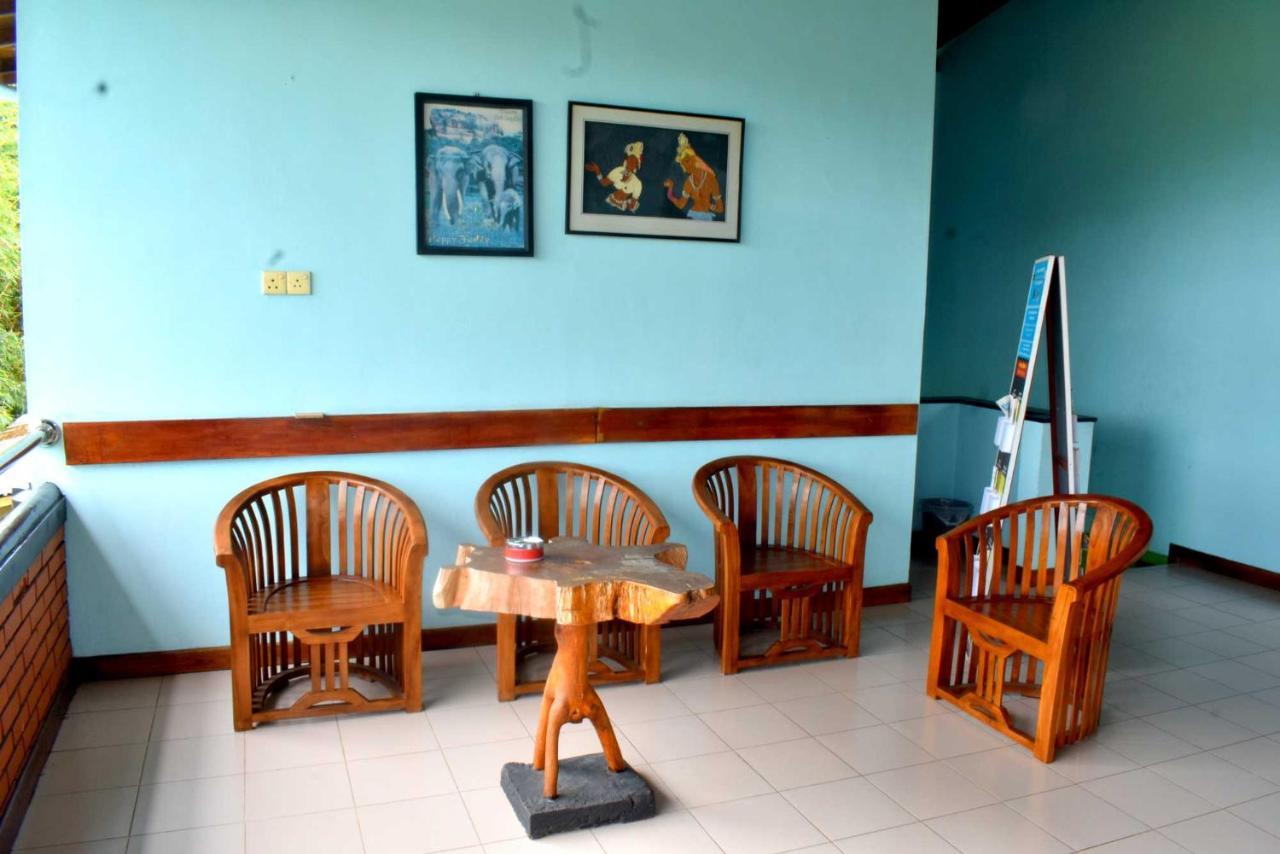 Hotel Rathna Gems Halt Ratnapura Exterior foto