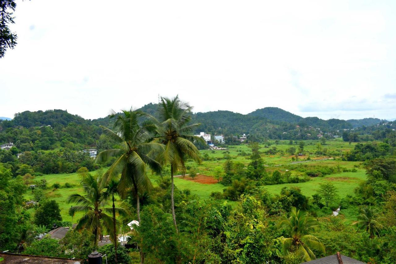 Hotel Rathna Gems Halt Ratnapura Exterior foto